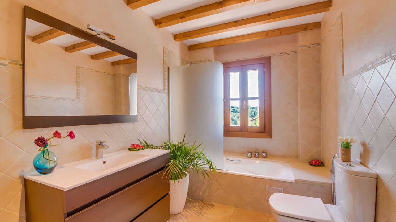 Photo of Bathroom in Muro