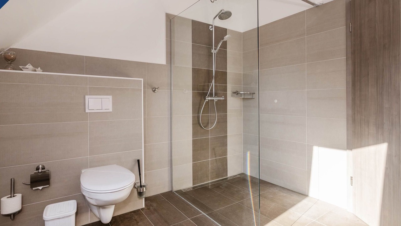 Photo of Bathroom in Loddin