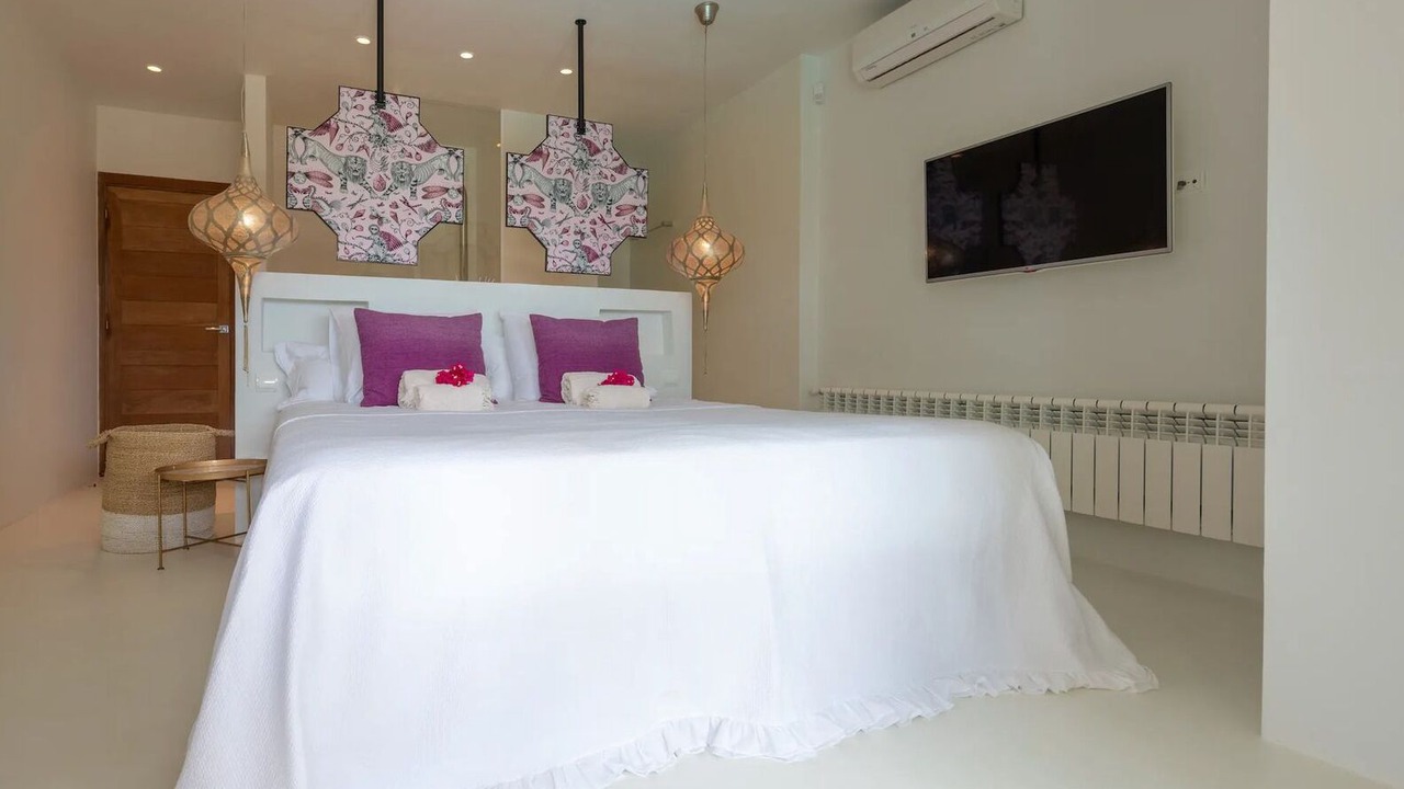Photo of Bedroom in Ibiza Town