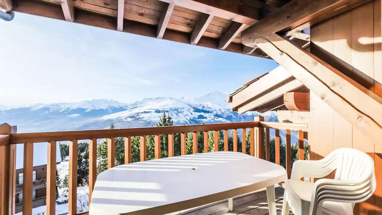 Photo of Outdoor in Arc-1800