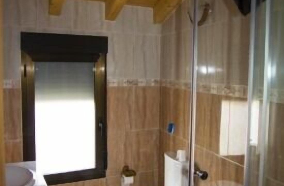 Photo of Bathroom in Villar del Rio