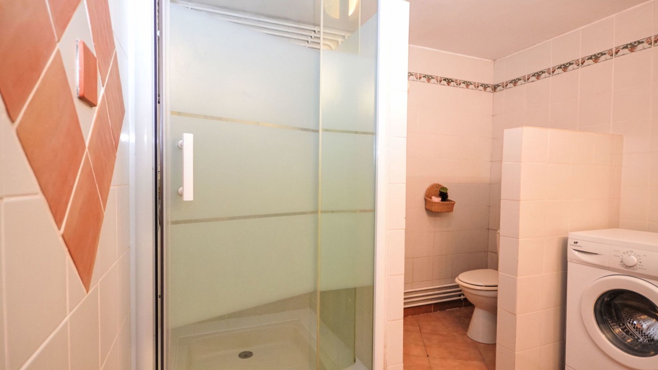 Photo of Bathroom in Fuveau