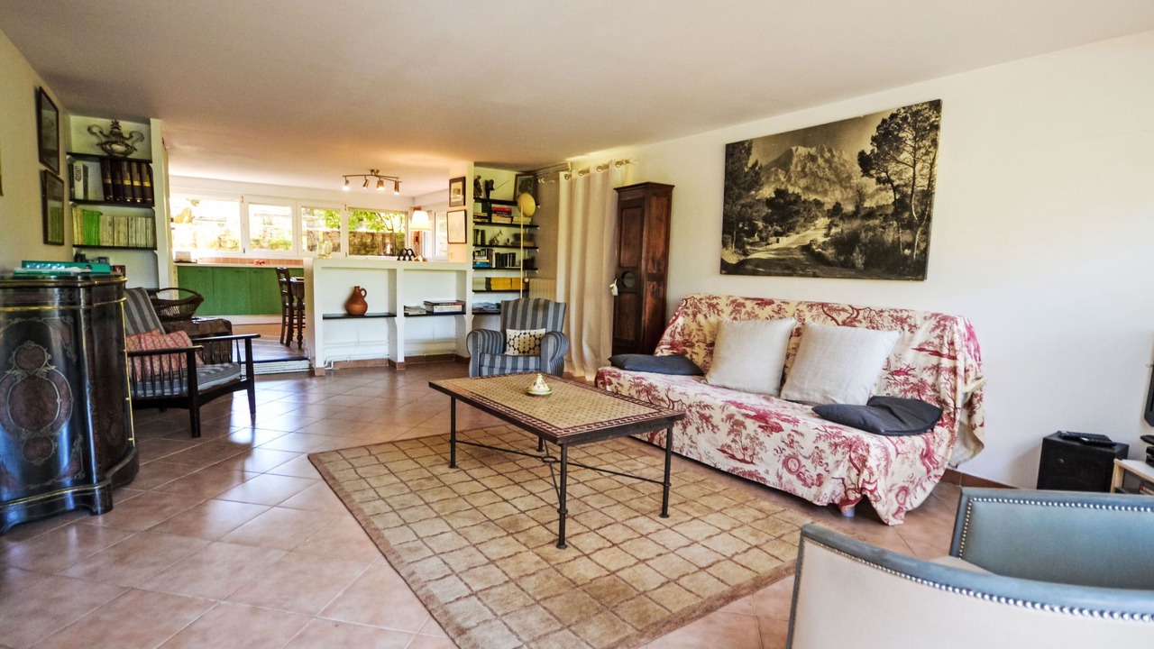 Photo of Livingroom in Fuveau