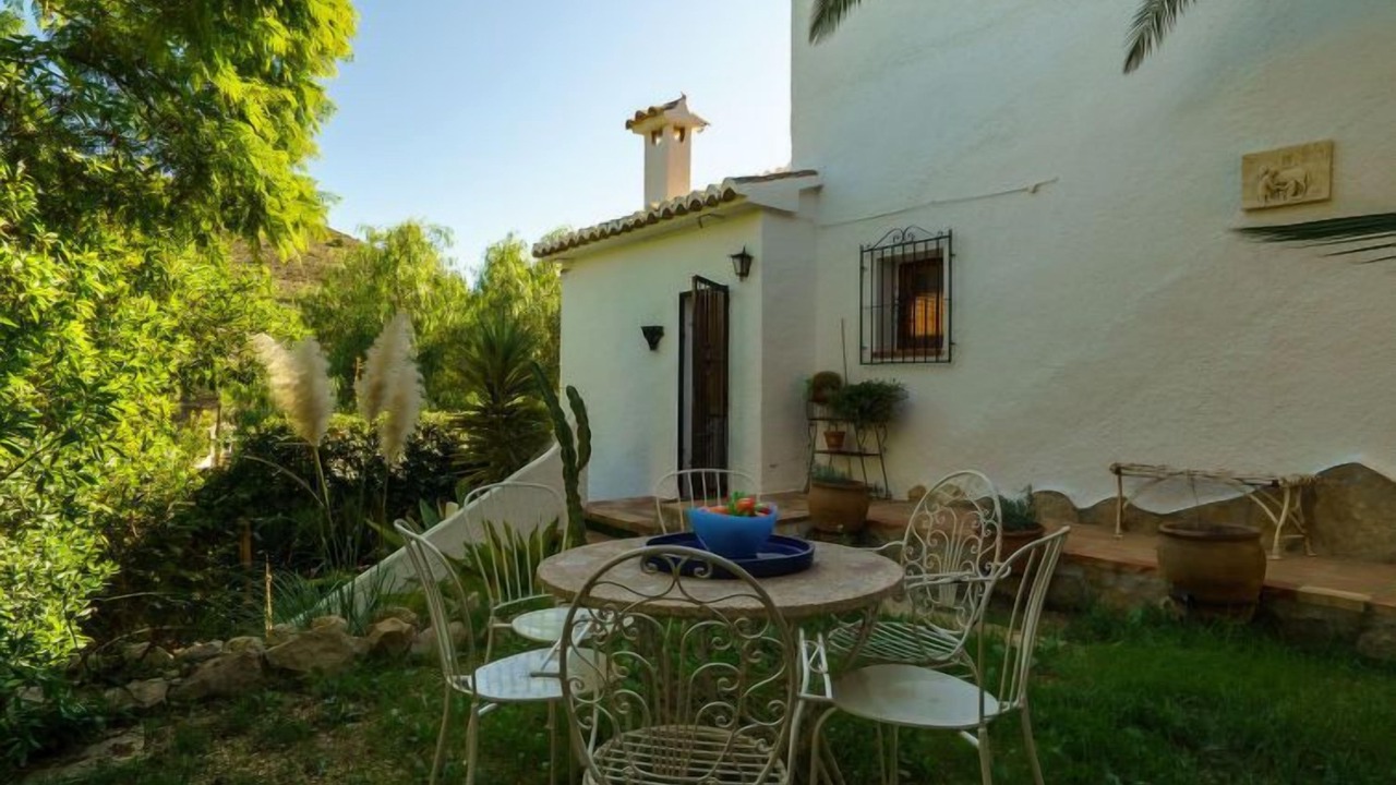 Photo of Outdoor in Arnella