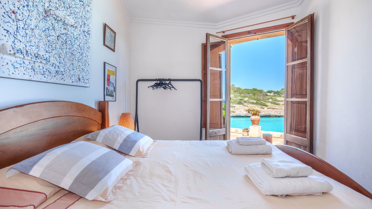 Photo of Others in Cala Anguila-Cala Mendia