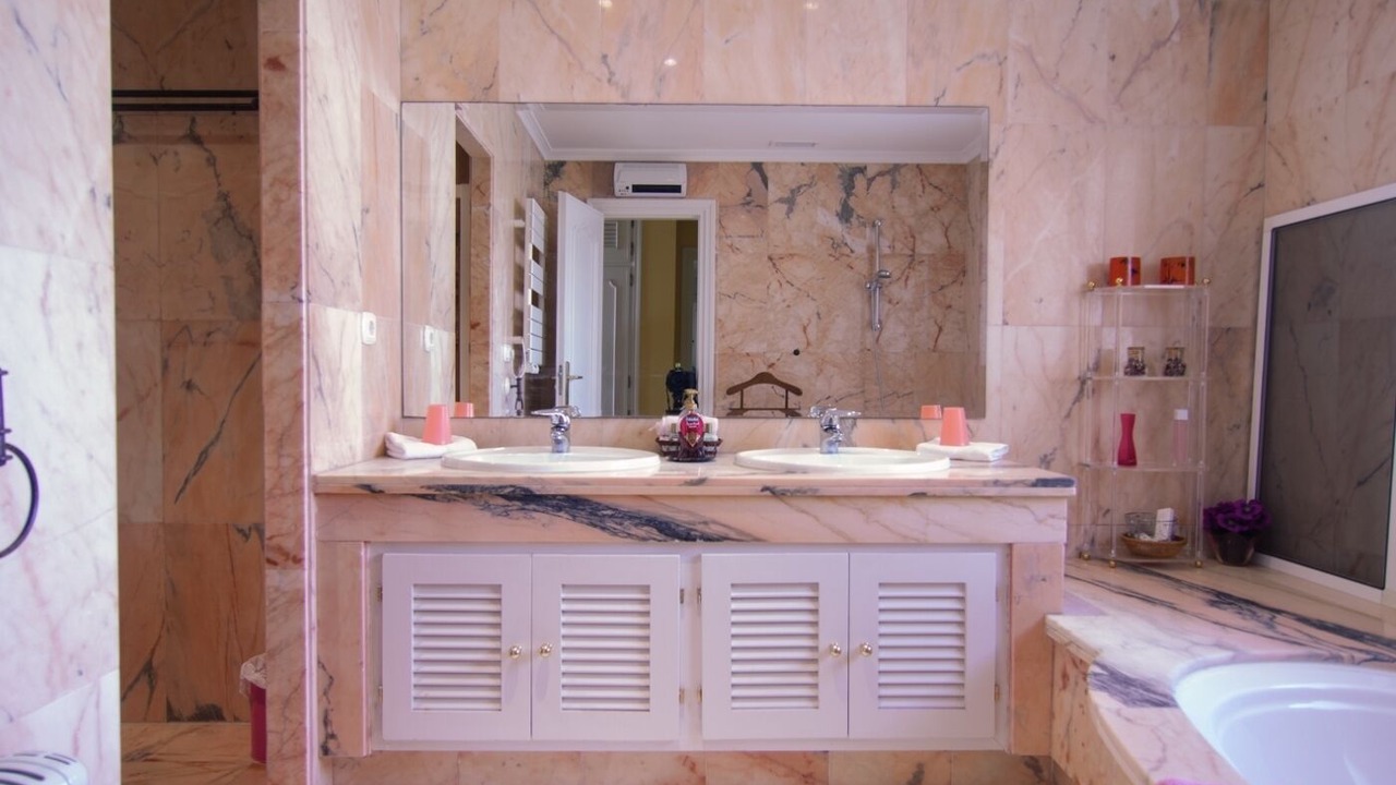 Photo of Bathroom in New Golden Mile
