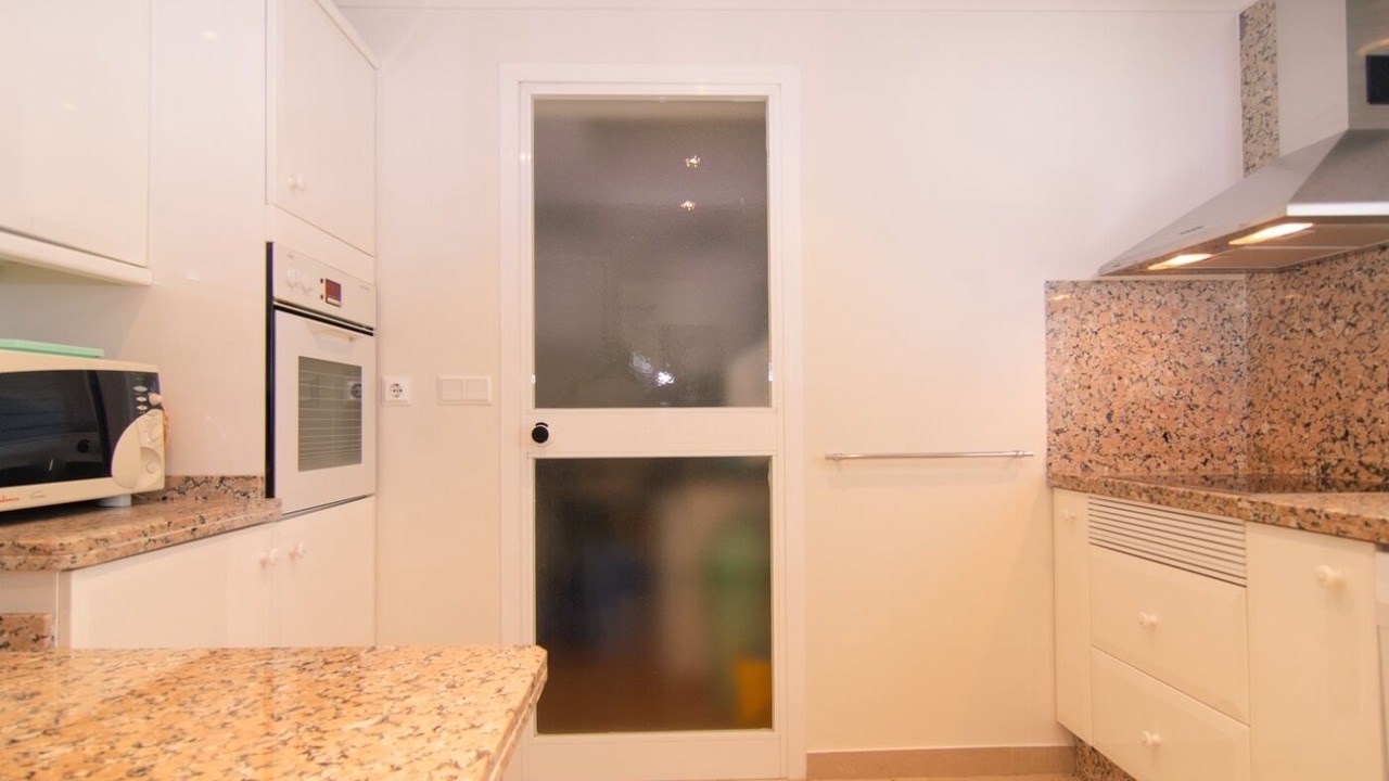 Photo of Kitchen in New Golden Mile
