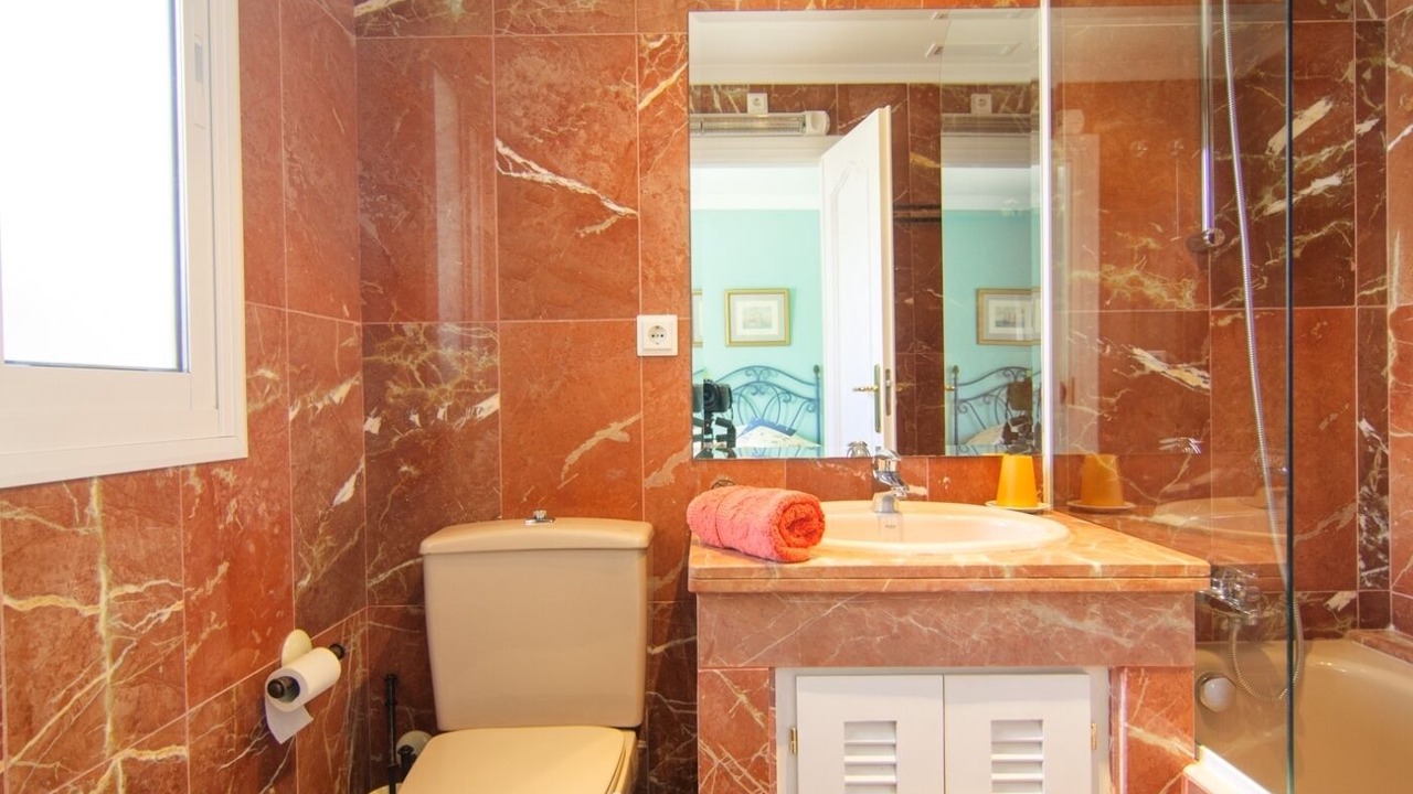 Photo of Bathroom in New Golden Mile