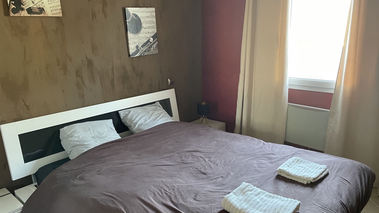 Photo of Bedroom in Salon-de-Provence