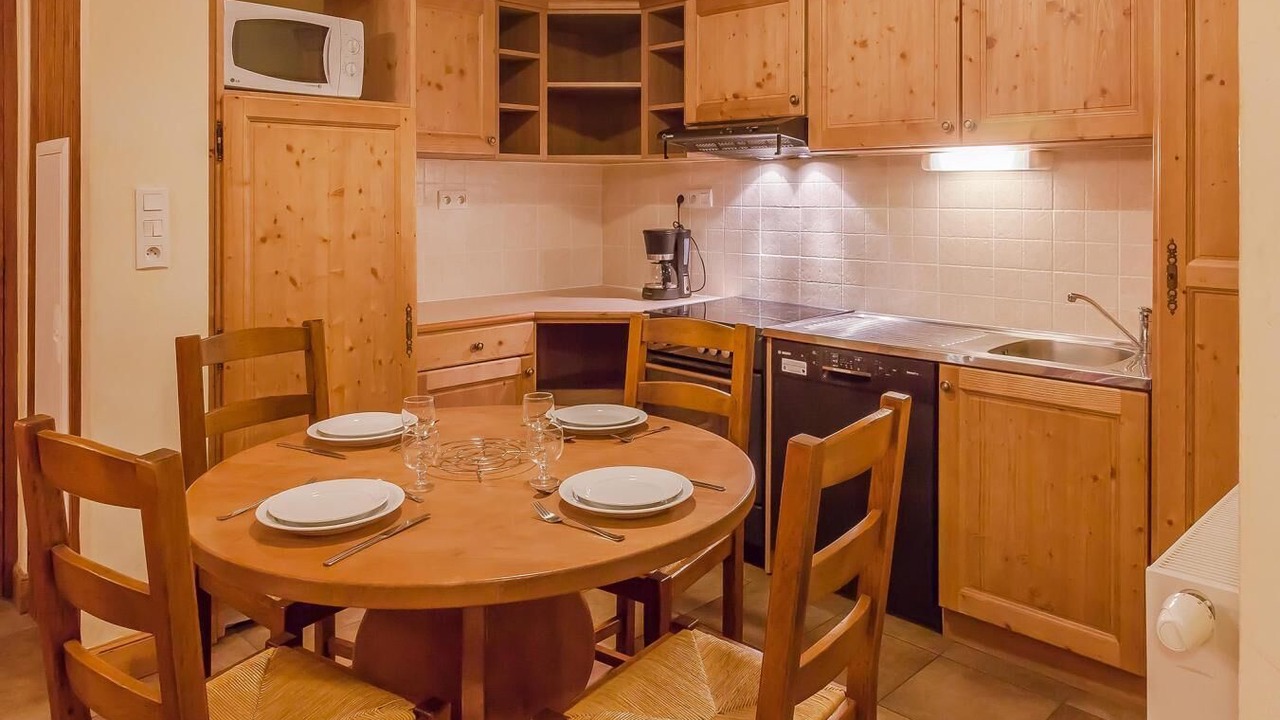 Photo of Kitchen in Lanslevillard