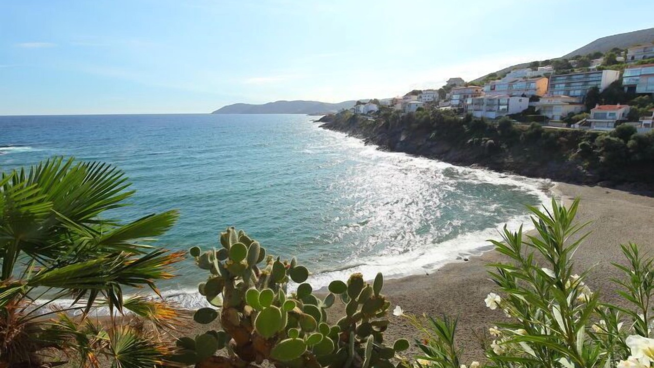 Photo of Others in Llanca