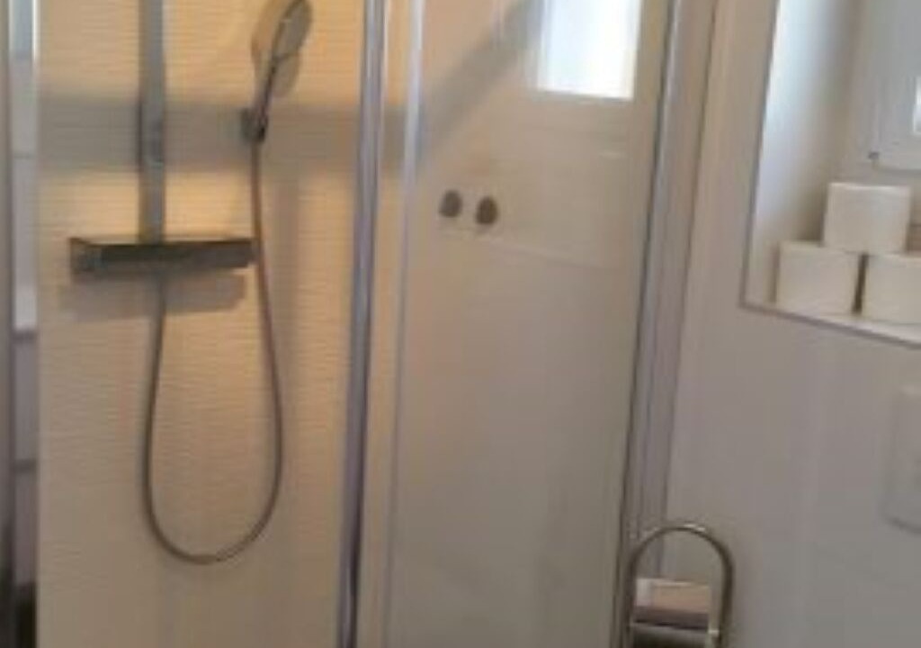 Photo of Bathroom in Carnoux-en-Provence