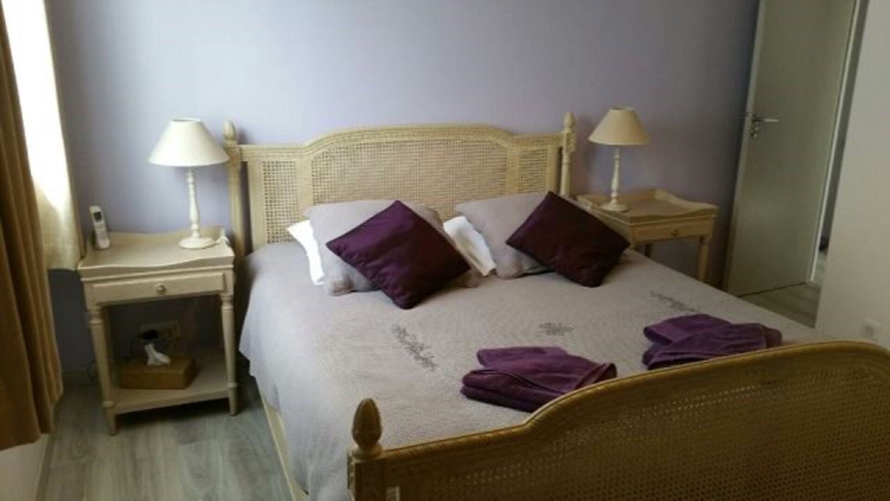 Photo of Bedroom in Carnoux-en-Provence