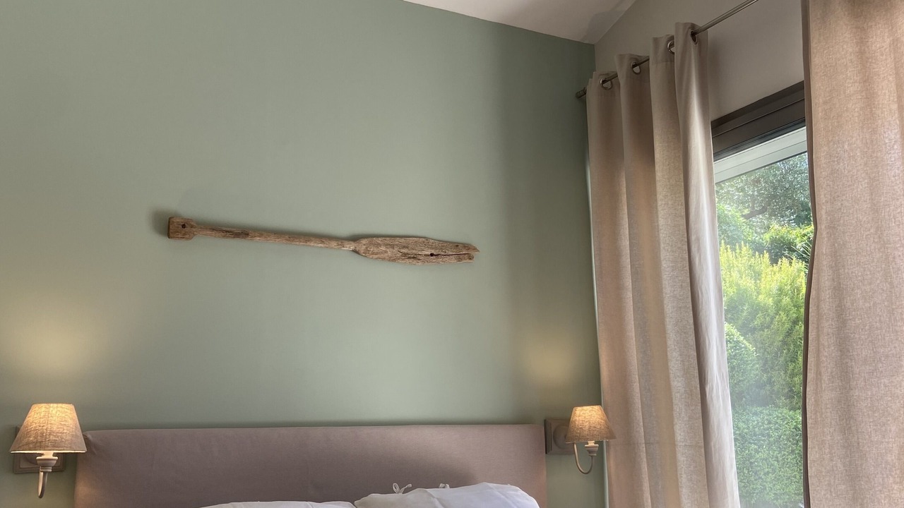 Photo of Bedroom in Roquevaire