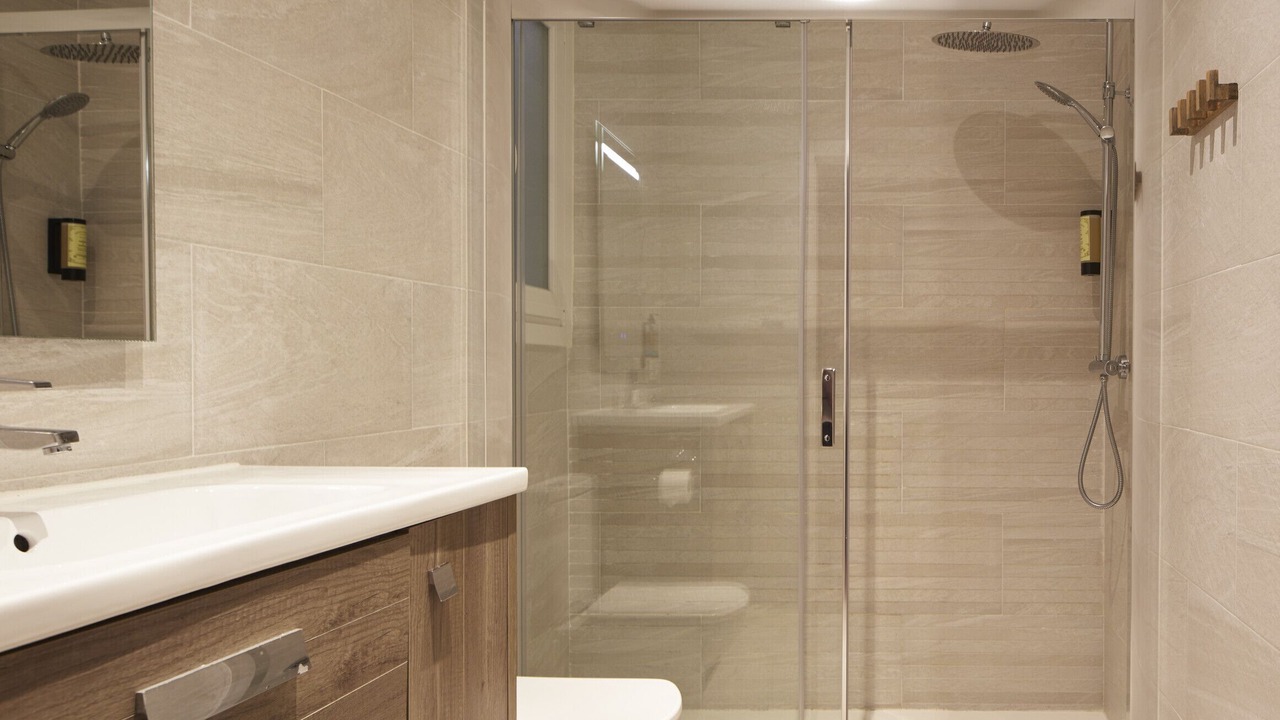 Photo of Bathroom in Gros