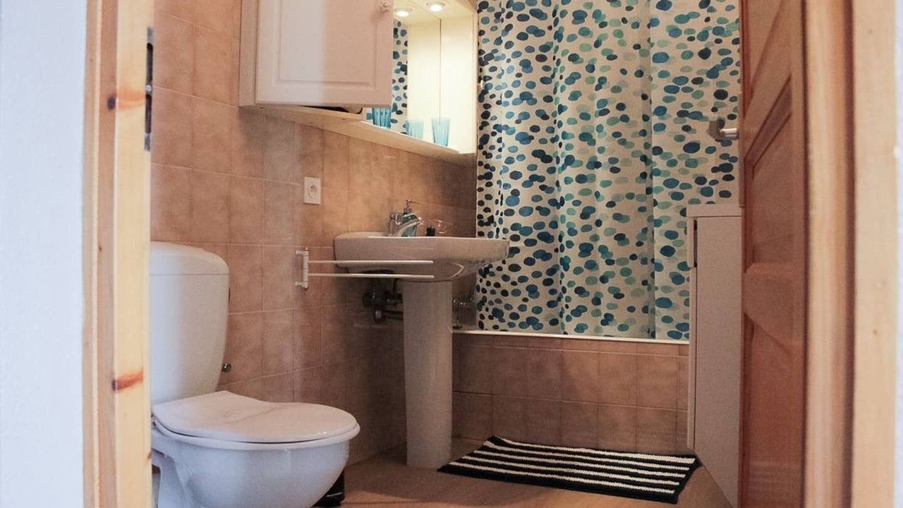 Photo of Bathroom in Cluses