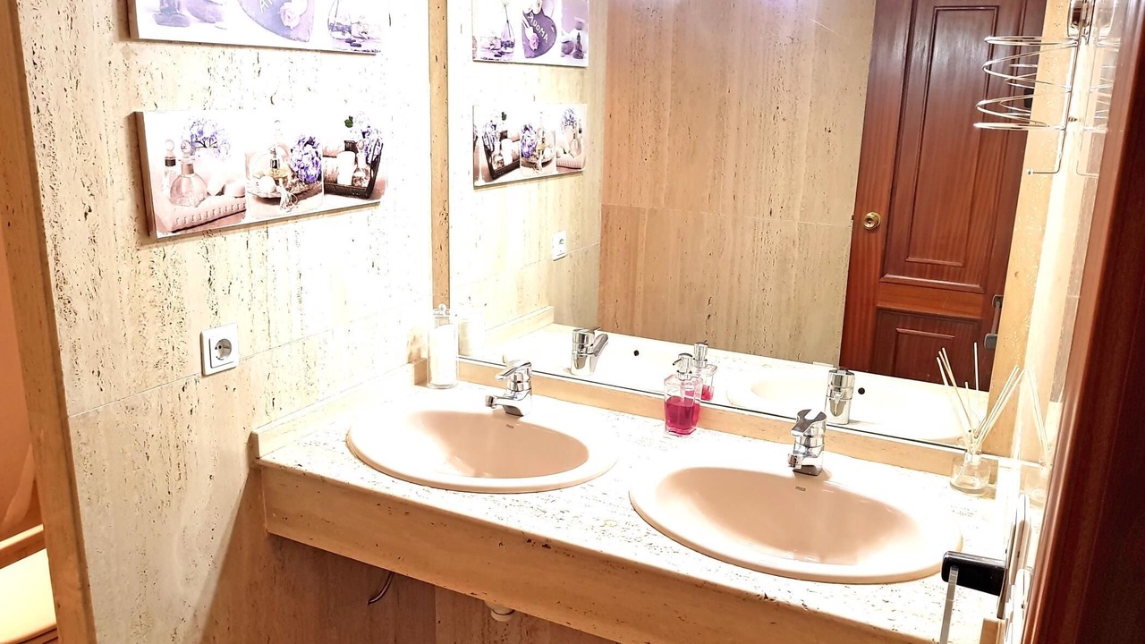 Photo of Bathroom in La Trinidad-San Juan y Todos los Santos