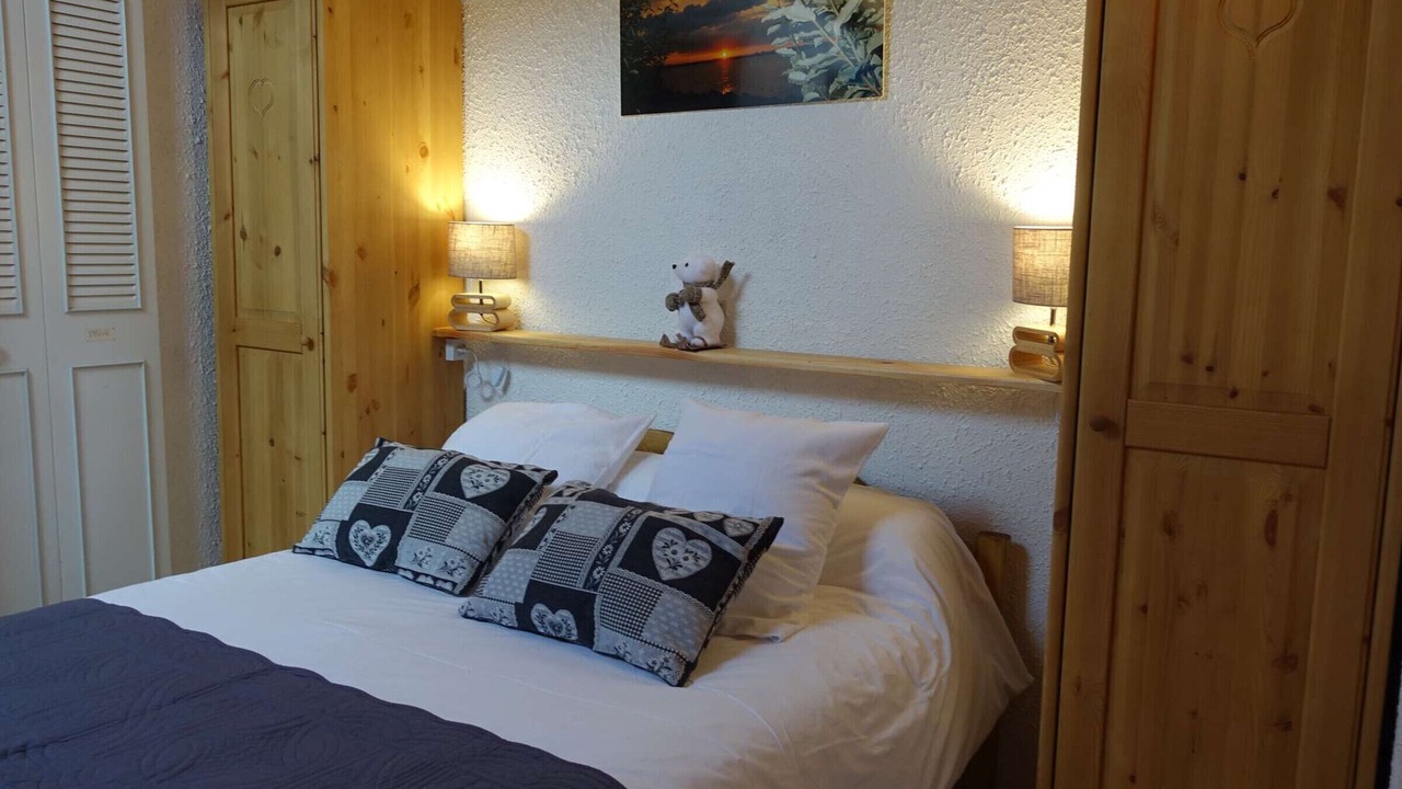 Photo of Bedroom in Areches