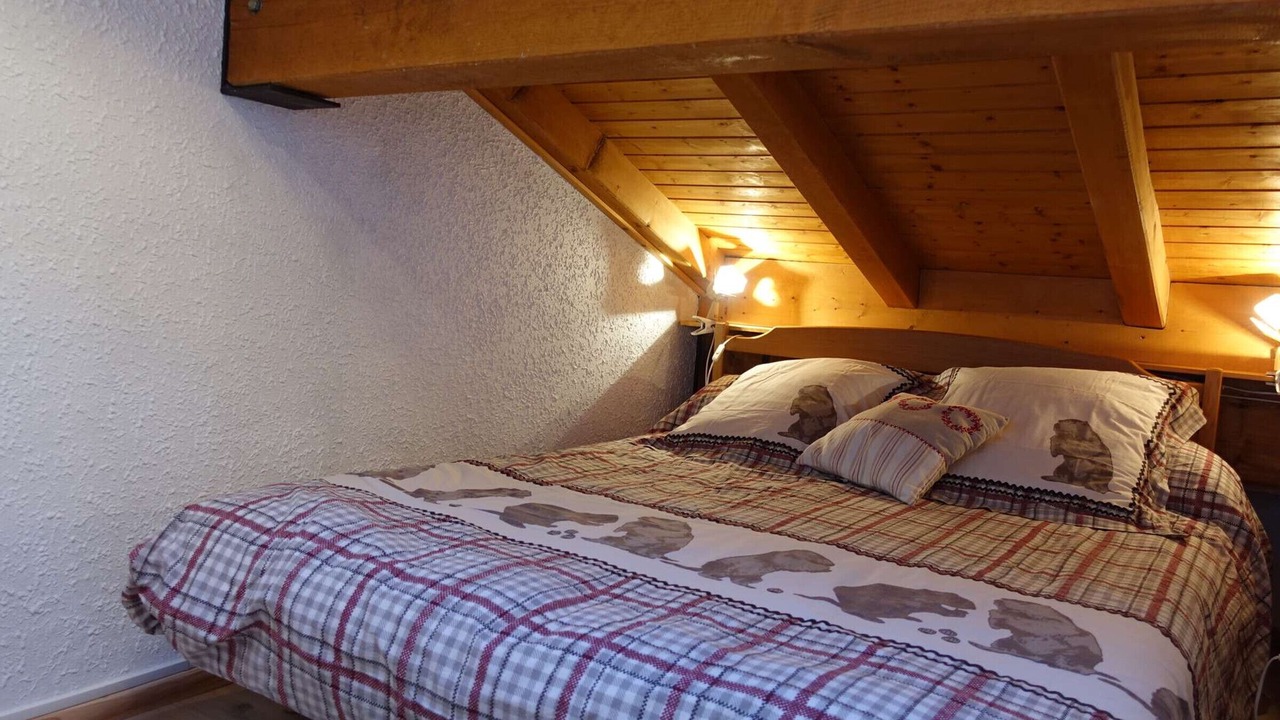 Photo of Bedroom in Areches