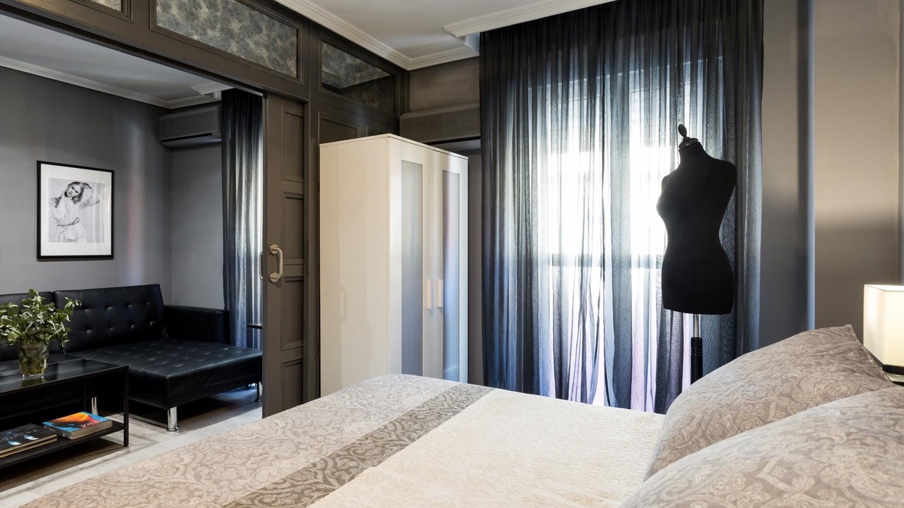 Photo of Bedroom in Alameda