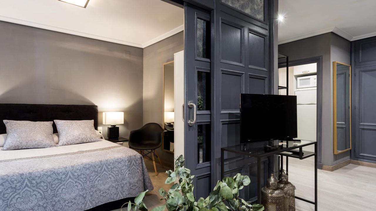 Photo of Bedroom in Alameda