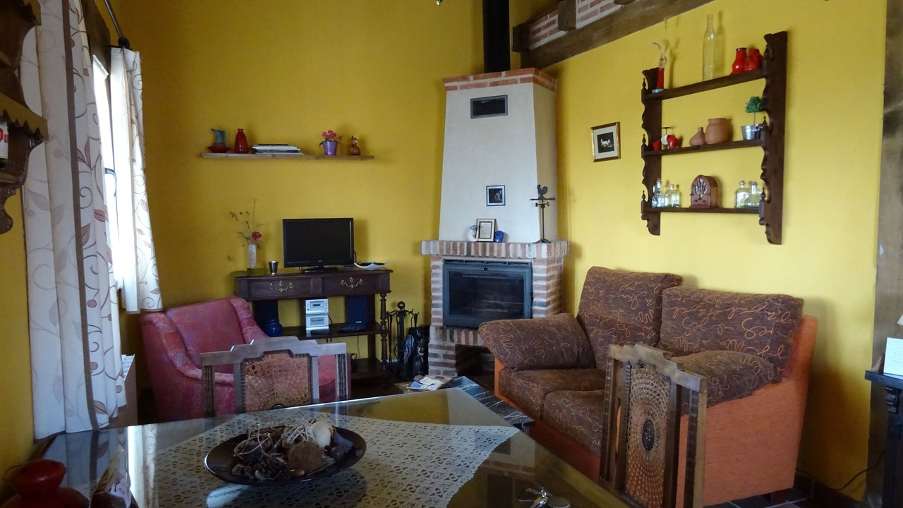 Photo of Livingroom in Losana de Piron