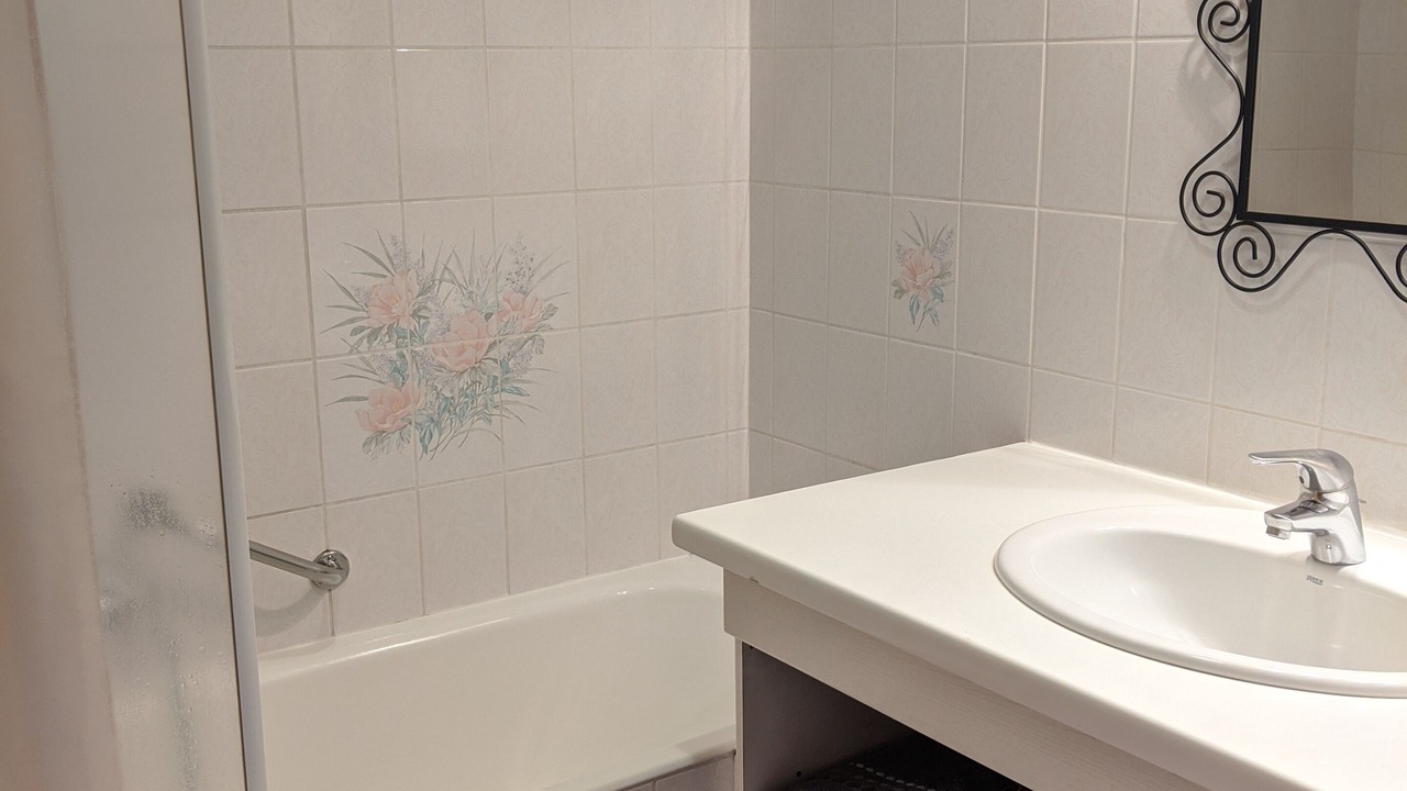Photo of Bathroom in Neydens