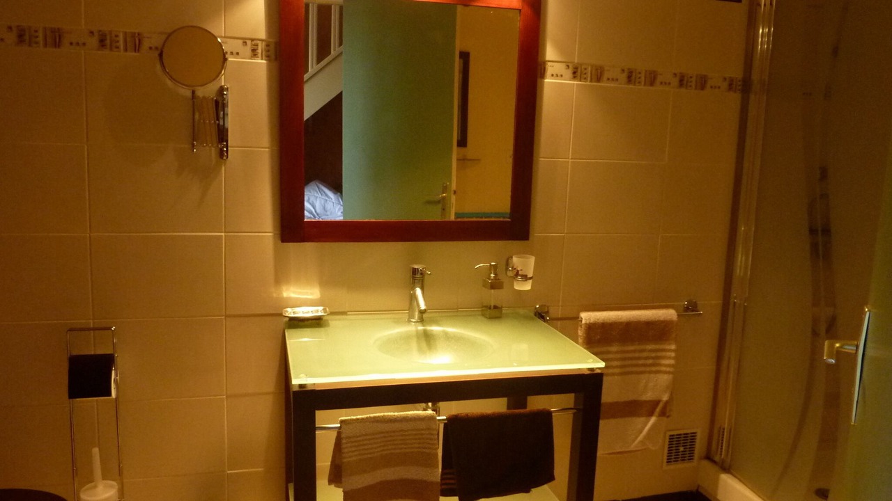 Photo of Bathroom in Saint-Gilles