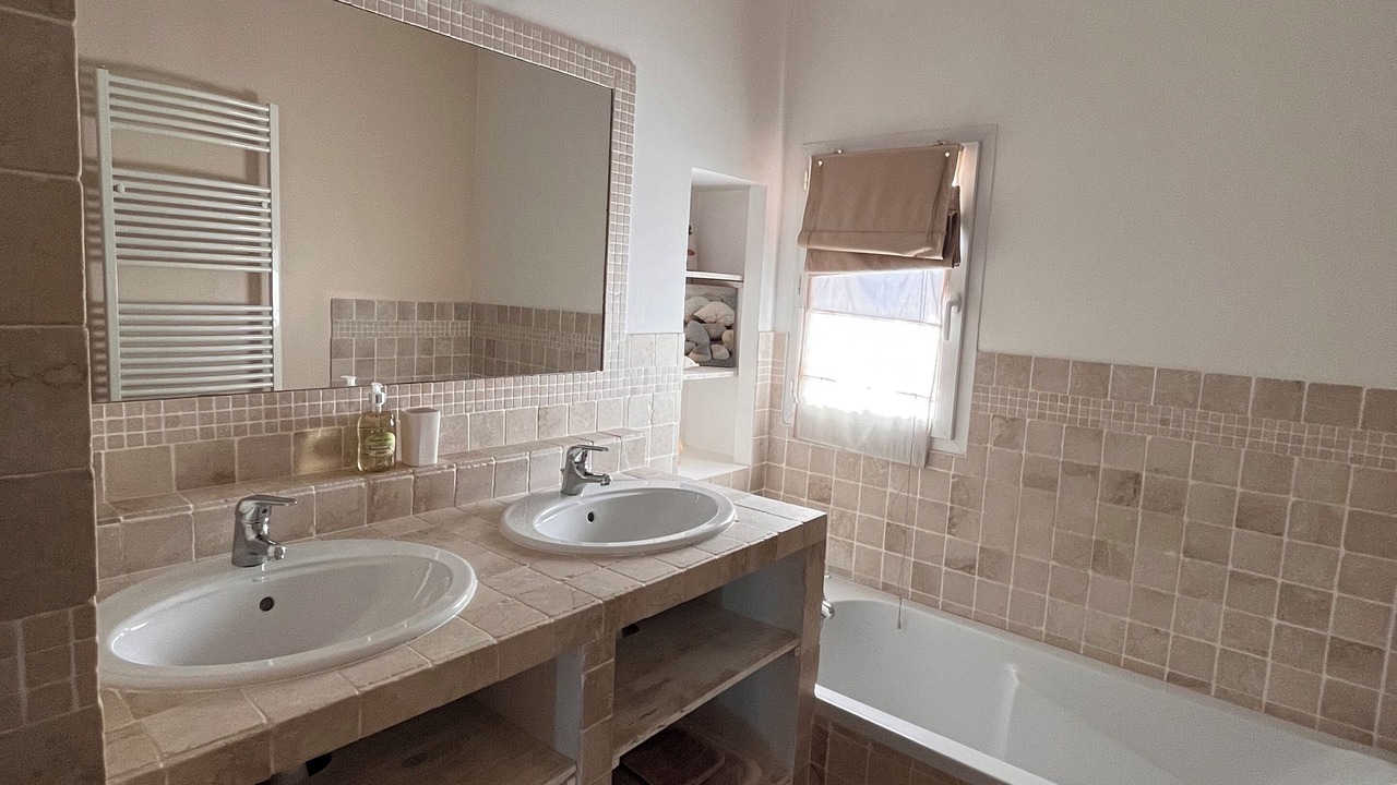 Photo of Bathroom in Maubec