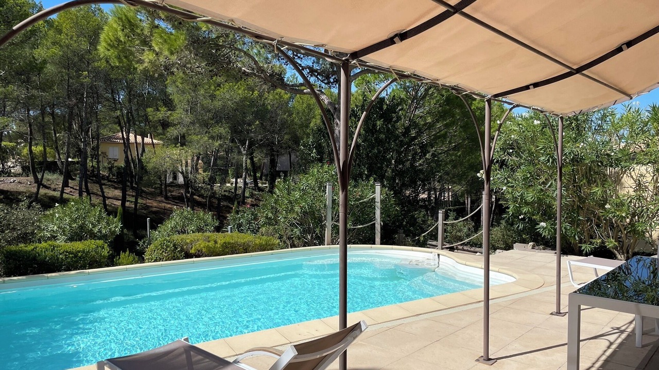 Photo of Outdoor in Pont Royal