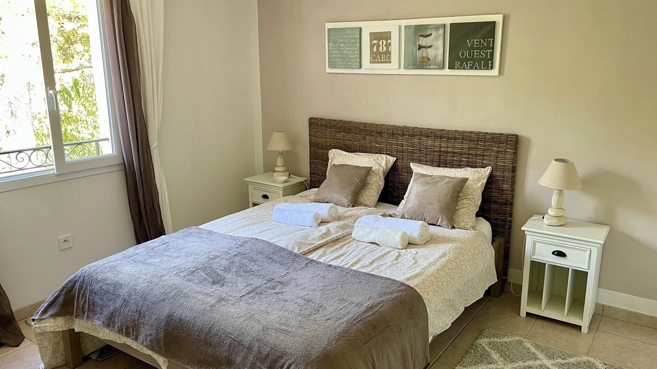 Photo of Bedroom in Pont Royal