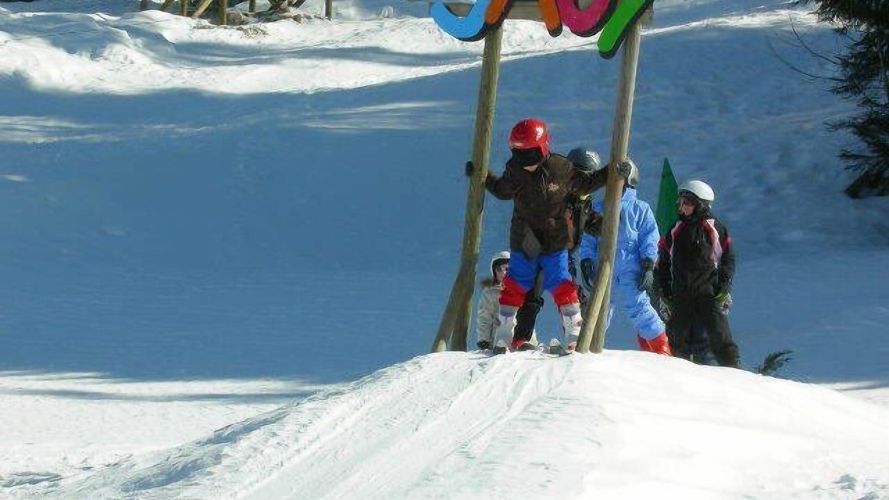 Photo of Others in Bourg-de-Sirod