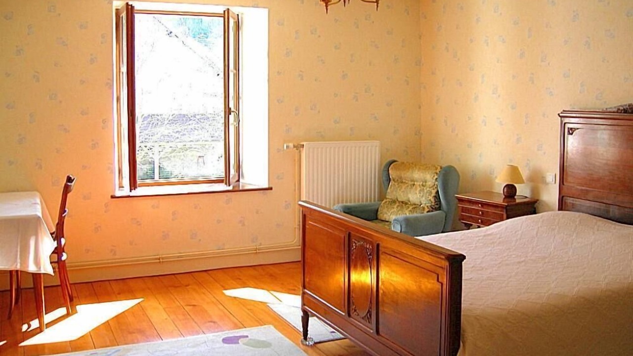 Photo of Bedroom in Bourg-de-Sirod