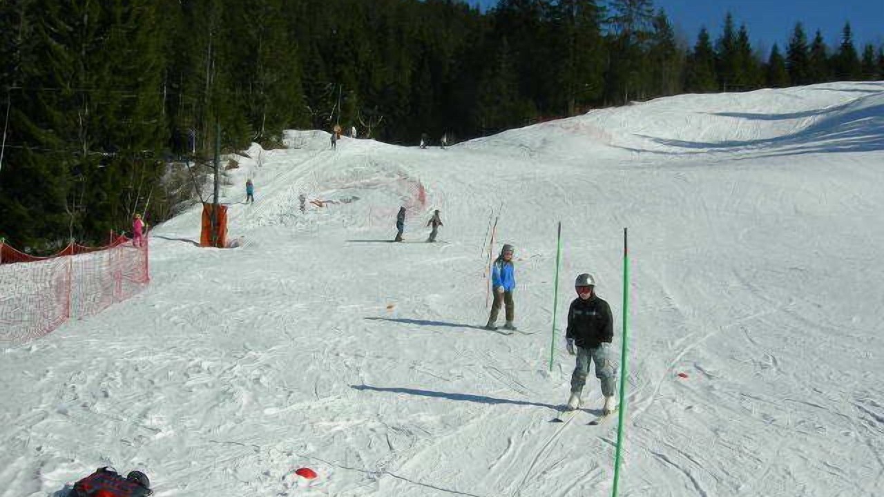 Photo of Others in Bourg-de-Sirod
