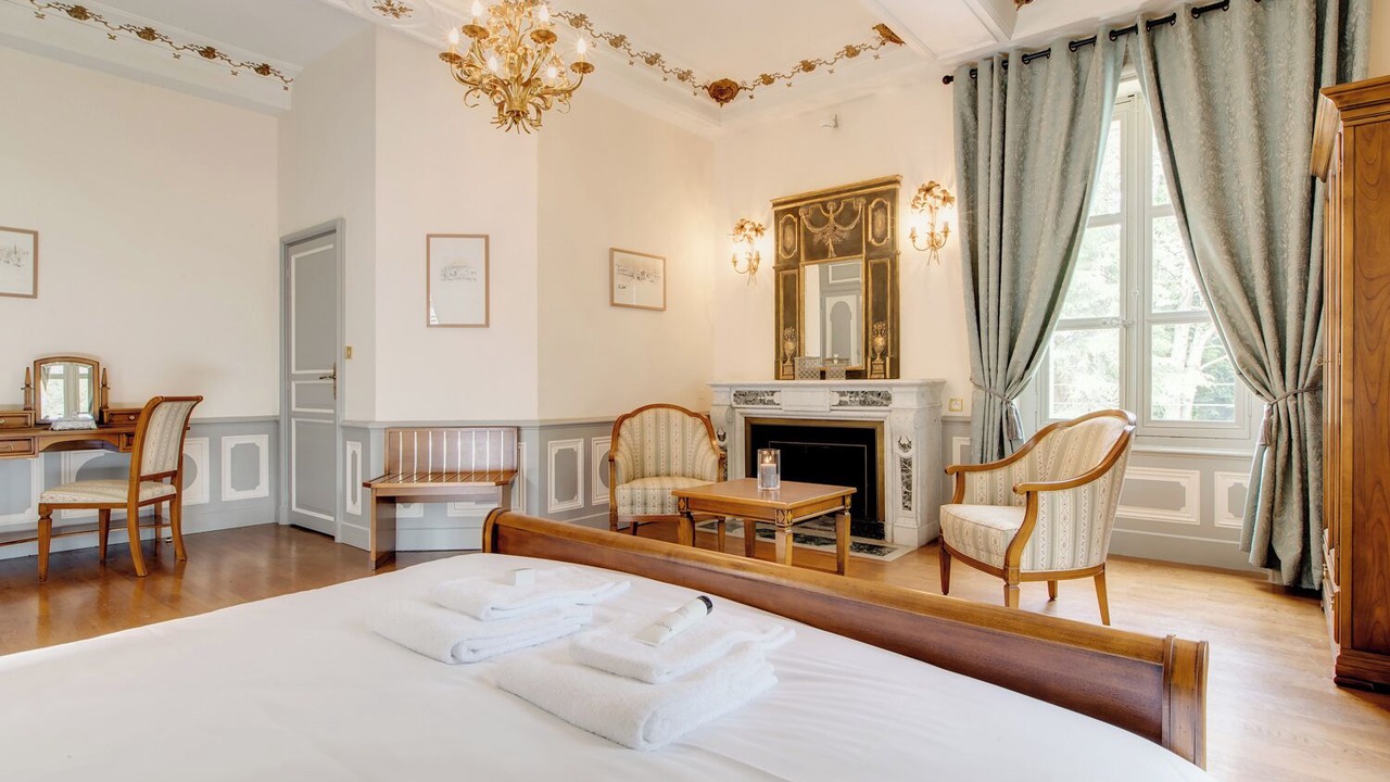 Photo of Bedroom in Romenay