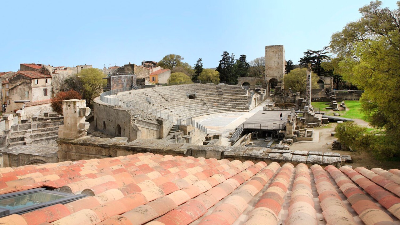 Photo of Others in Arles City Centre