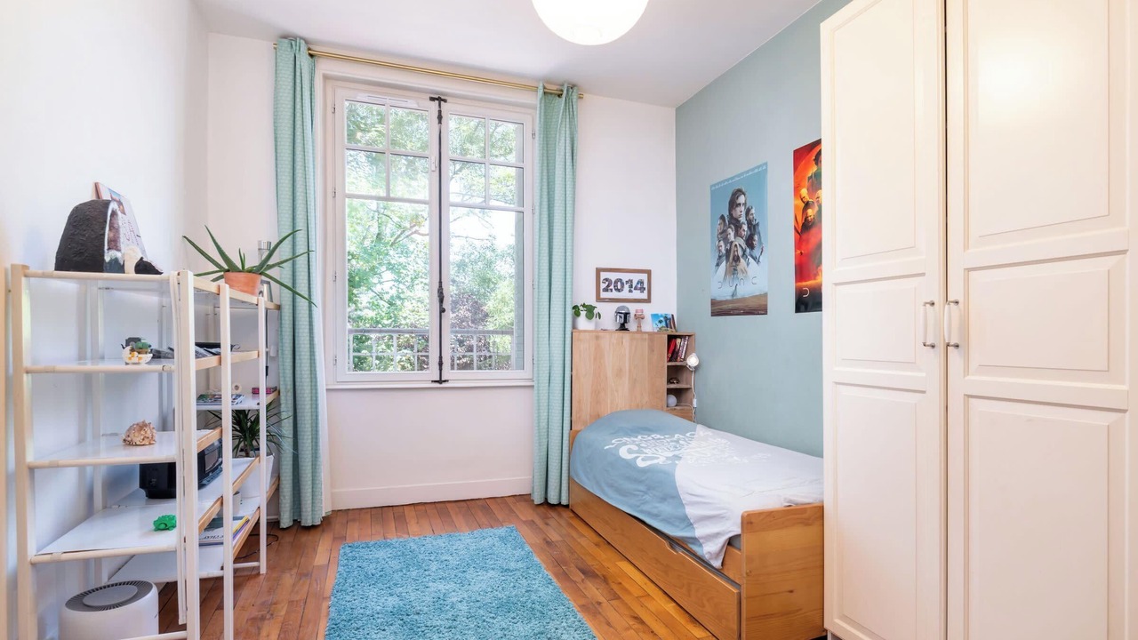 Photo of Bedroom in Tassin-la-Demi-Lune