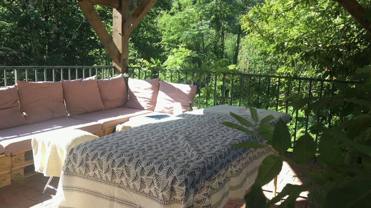 Photo of Outdoor in Ribes