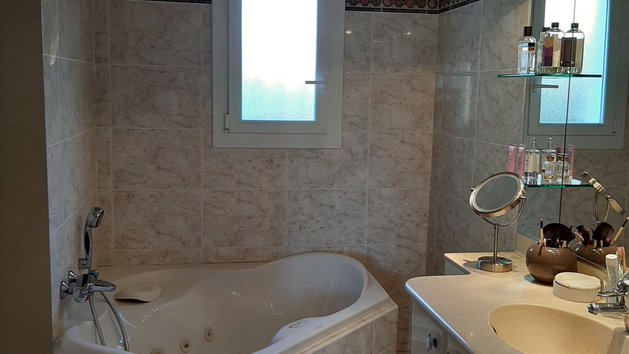 Photo of Bathroom in Aiguelongue