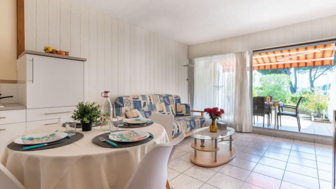 Photo of Livingroom in Le Grau-Du-Roi