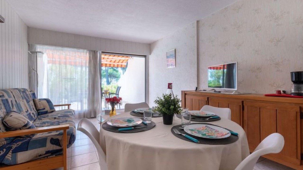 Photo of Livingroom in Le Grau-Du-Roi