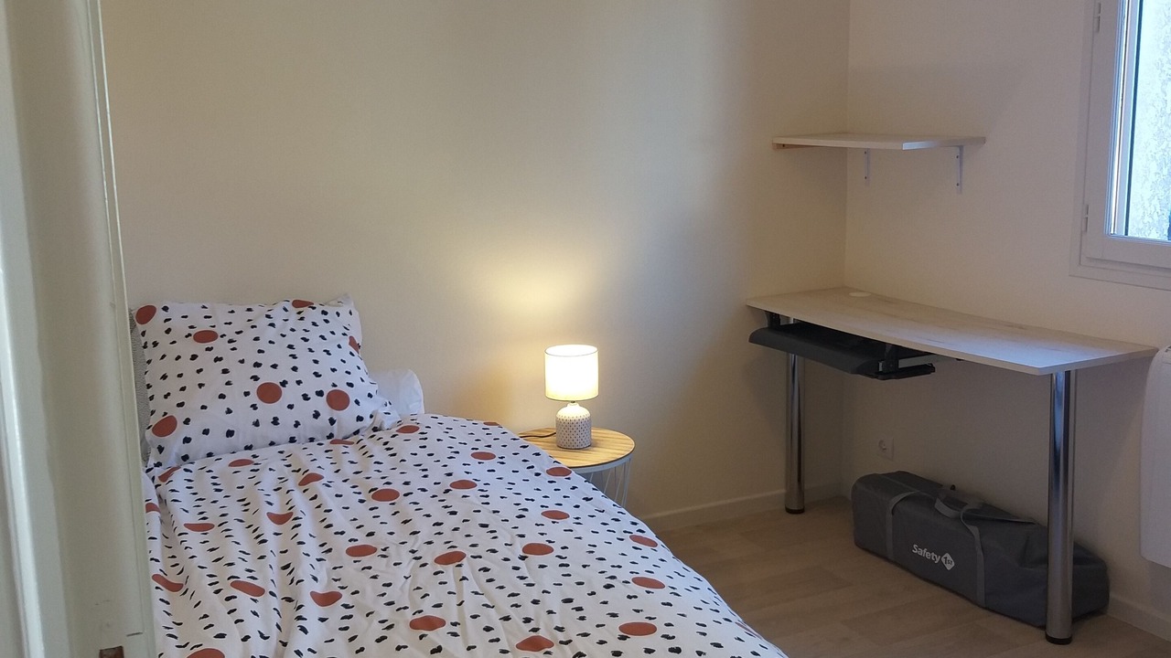 Photo of Bedroom in Bellegarde-sur-Valserine