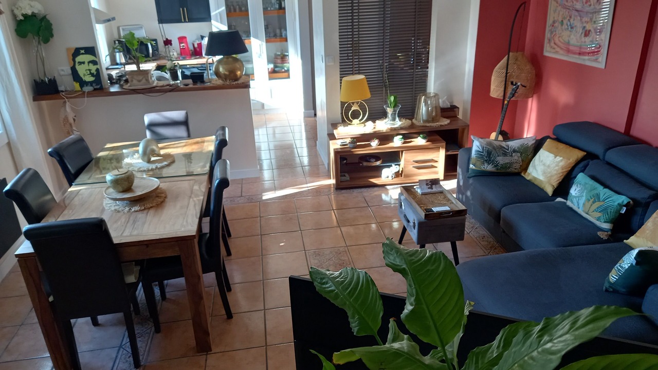 Photo of Livingroom in Couronne Urbaine
