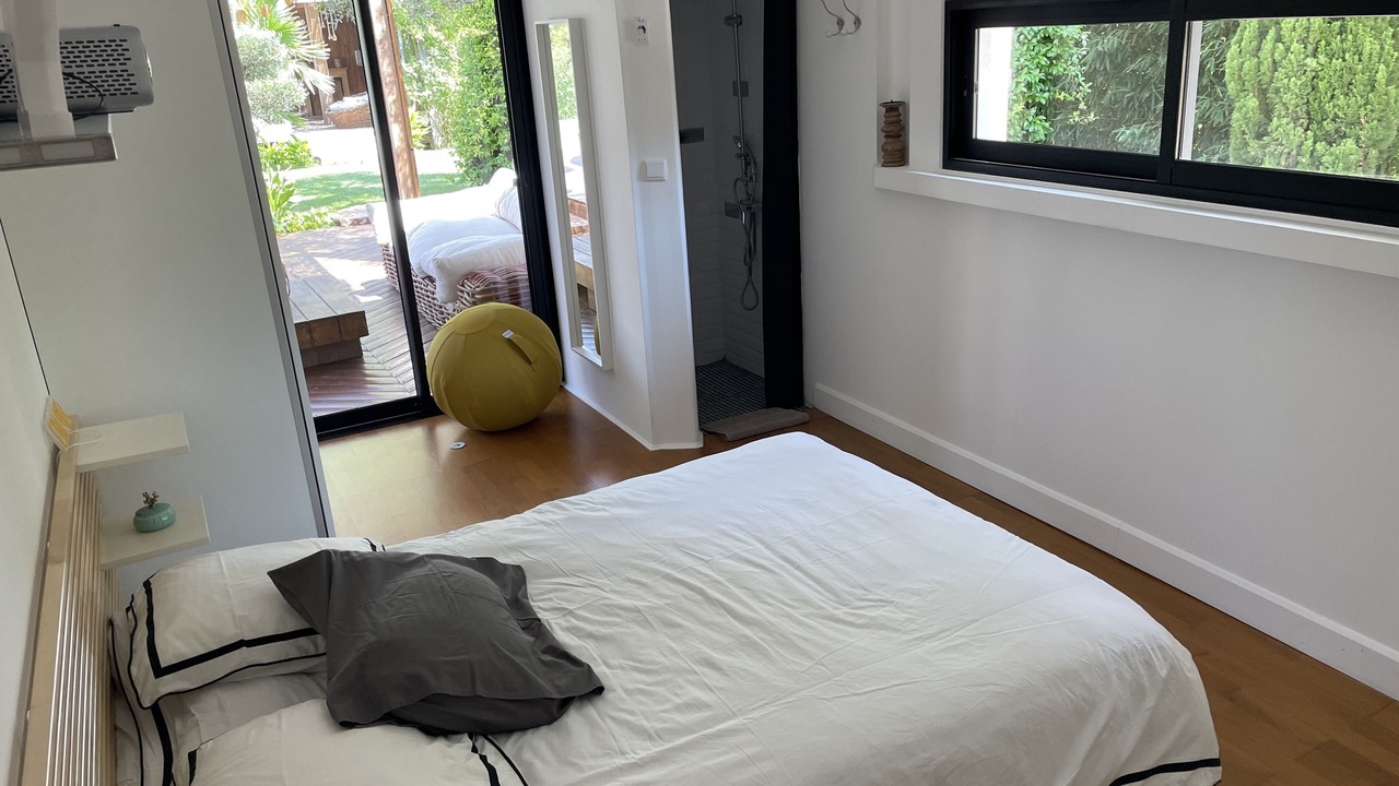 Photo of Bedroom in Le Puy-Sainte-Reparade
