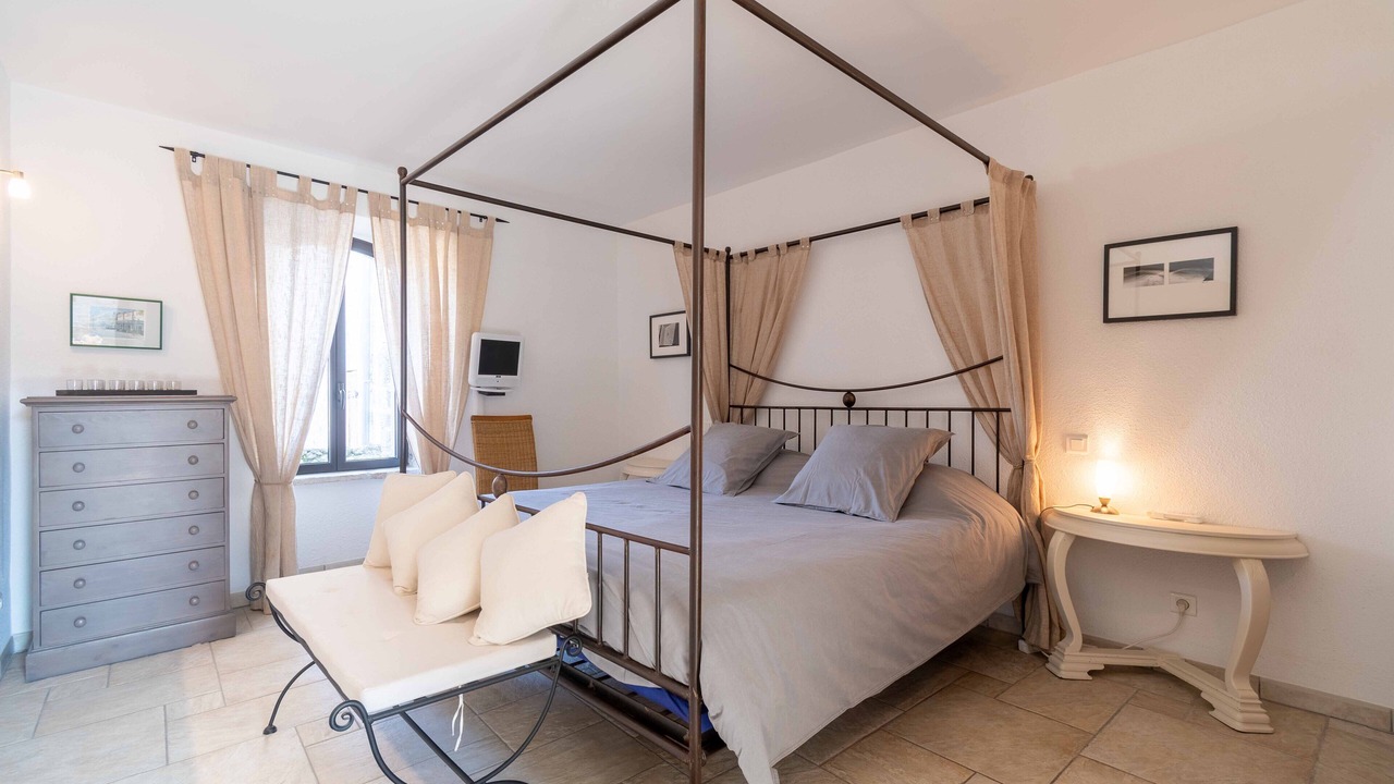 Photo of Bedroom in Casteljau
