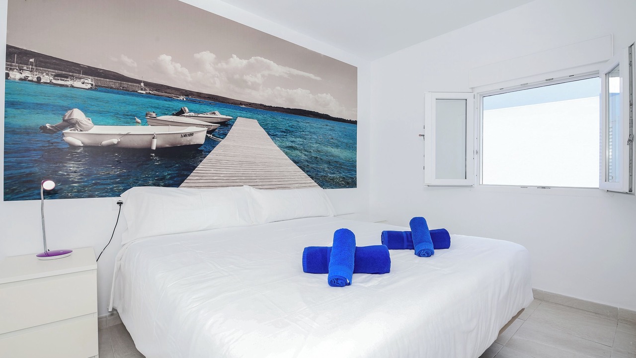 Photo of Bedroom in Cala Blanca