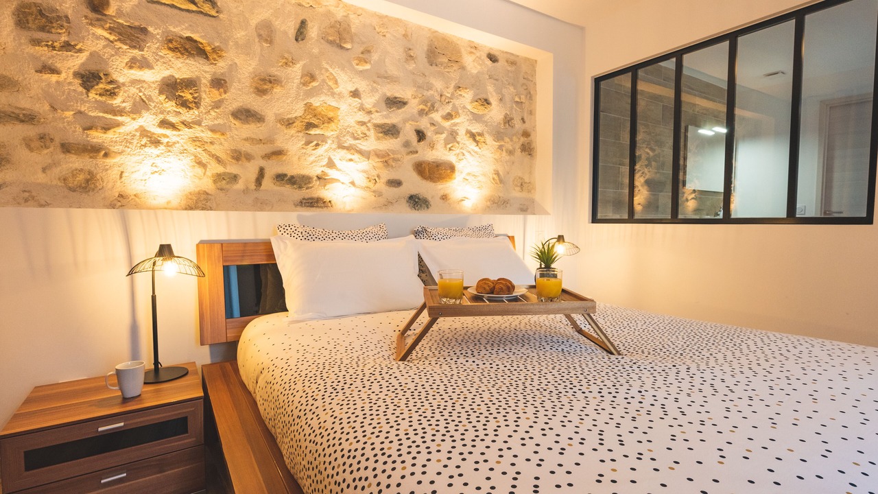 Photo of Bedroom in Divonne-les-Bains