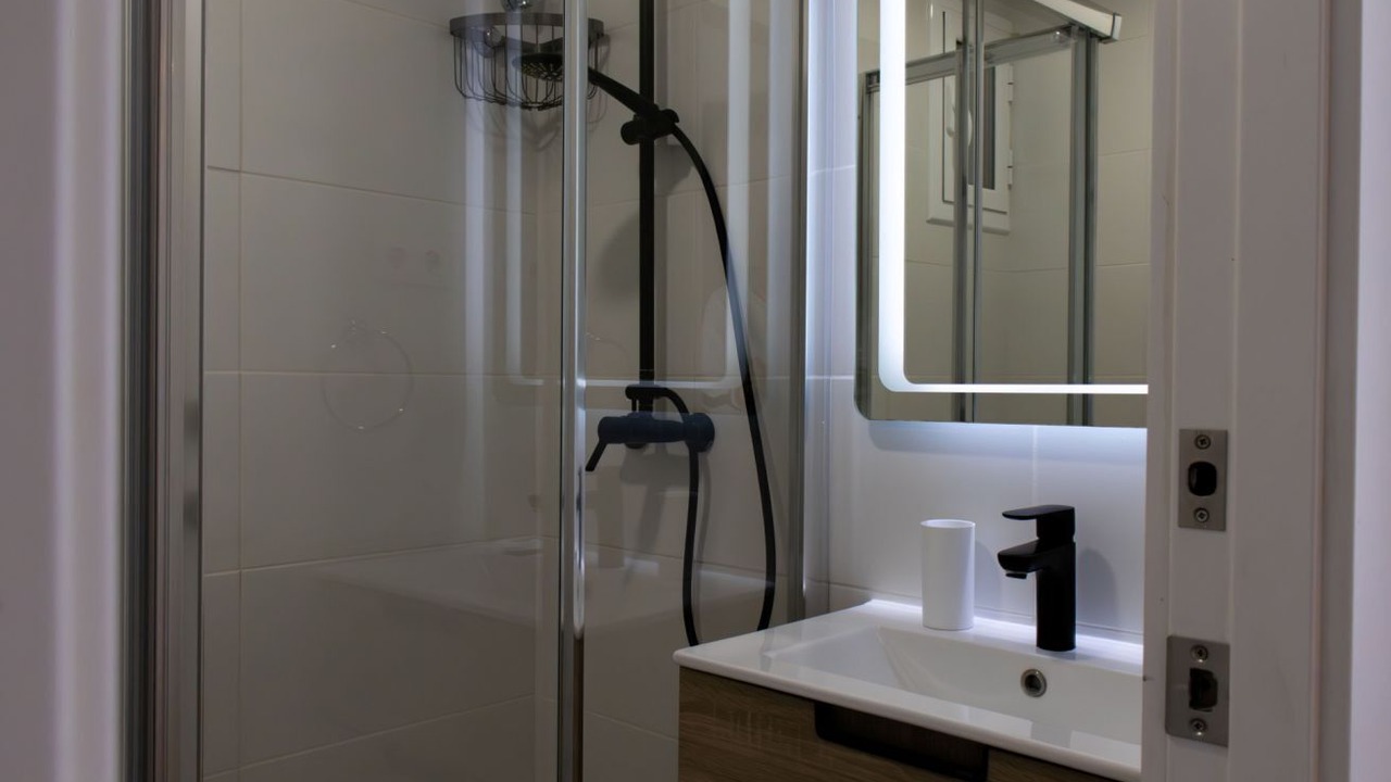 Photo of Bathroom in El Poble-sec
