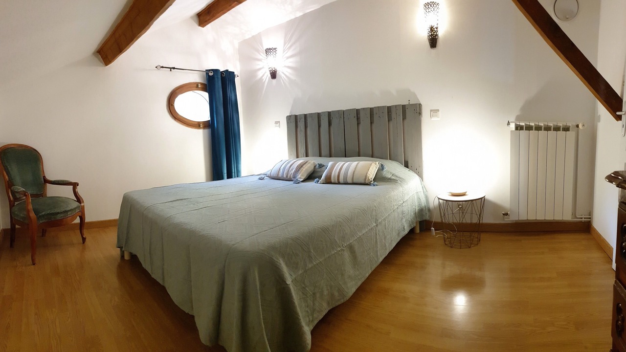Photo of Bedroom in Arles