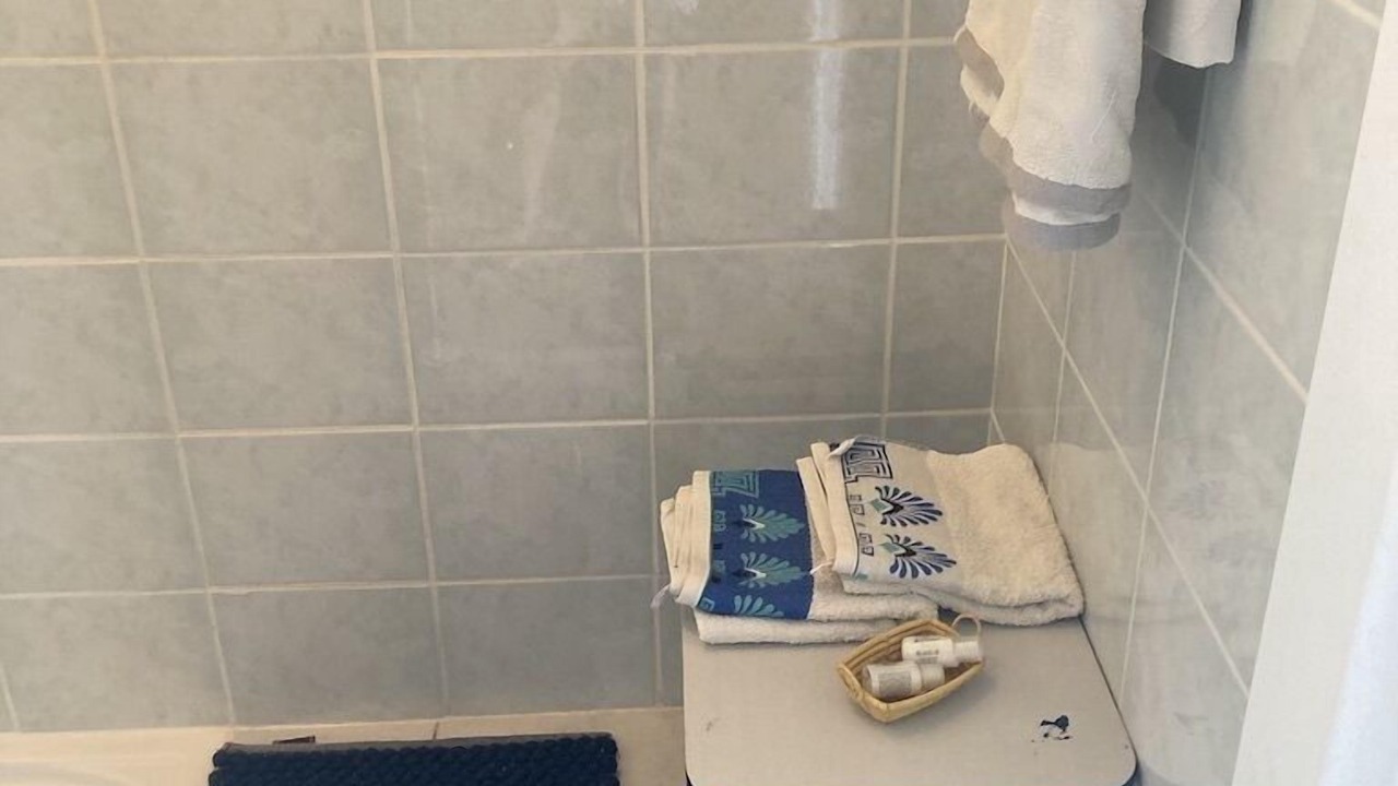 Photo of Bathroom in Lunel